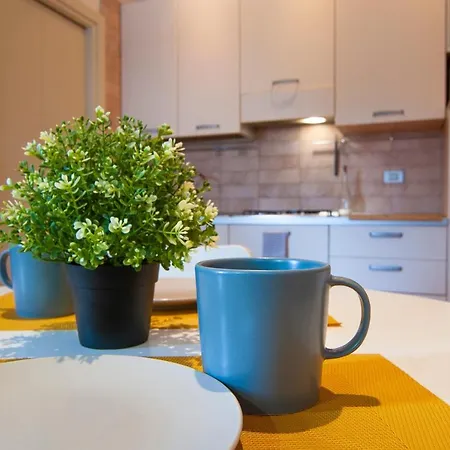 ディモーレ アパート *