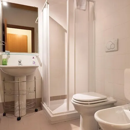 ディモーレ アパート *