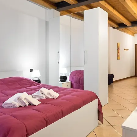 アパート ディモーレ *