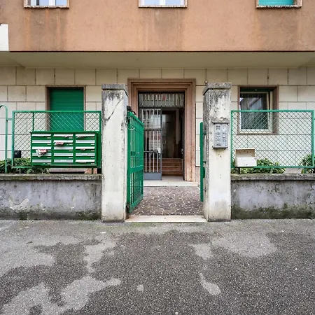 Dimore Apartment *