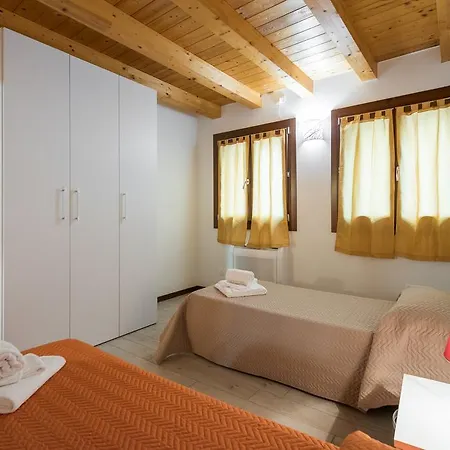 アパート ディモーレ