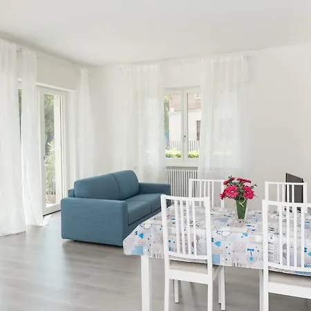 アパート ディモーレ