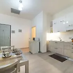 维罗纳迪莫勒酒店 公寓 *